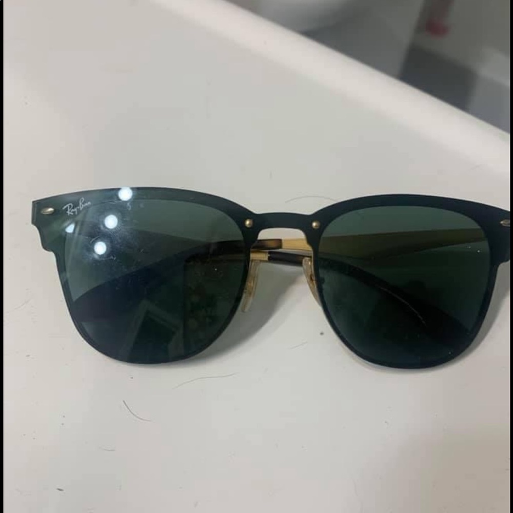 Women’s Ray Bans